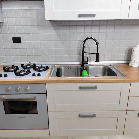 Soul Apartment La Maddalena Ла Мадалена Екстериор снимка