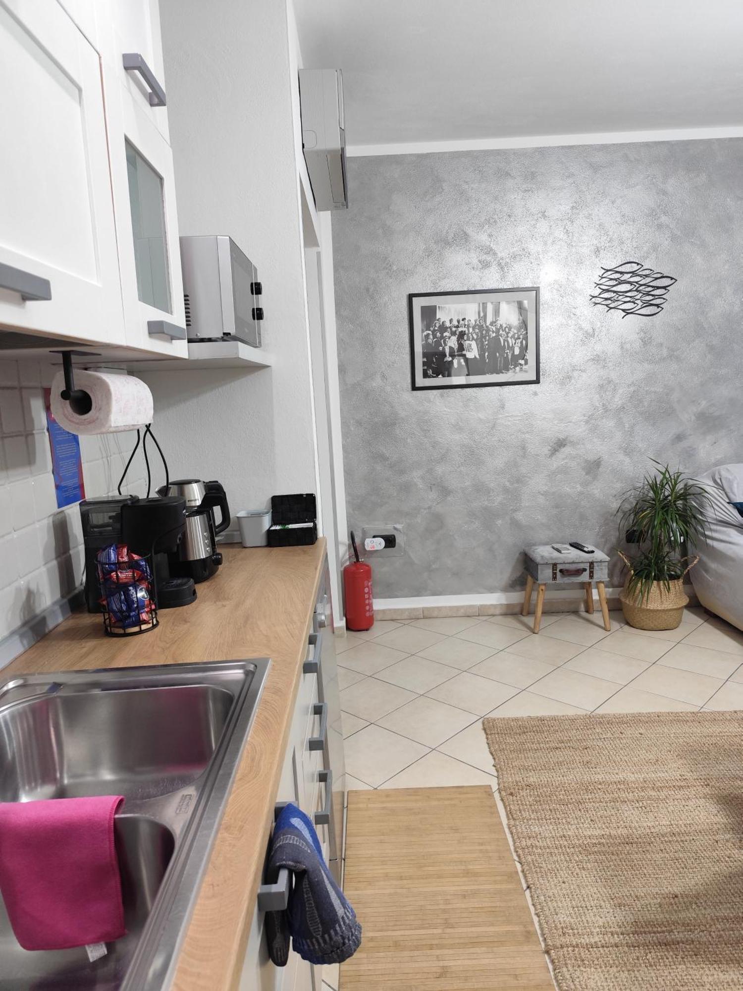 Soul Apartment La Maddalena Ла Мадалена Екстериор снимка